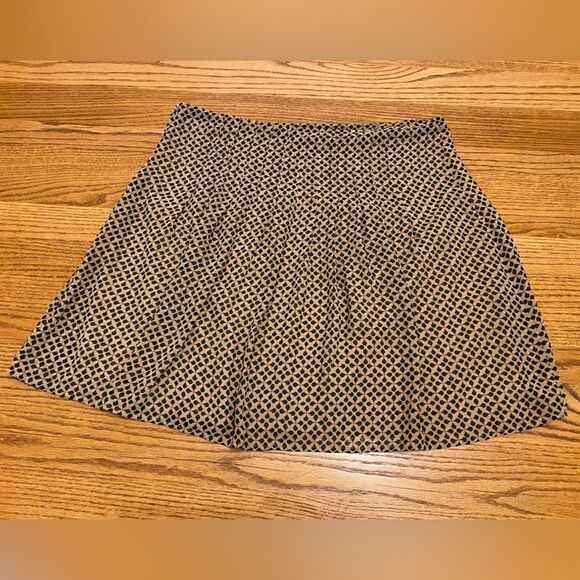 Loft Cream and Black Diamond Pattern Flouncy Skater Mini Skirt - Picture 5 of 12